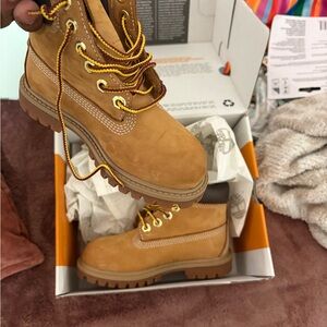 Timberland Kids Boots in Tan and Brown